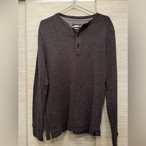 NWOT Roots Henley Sweater size medium slim fit